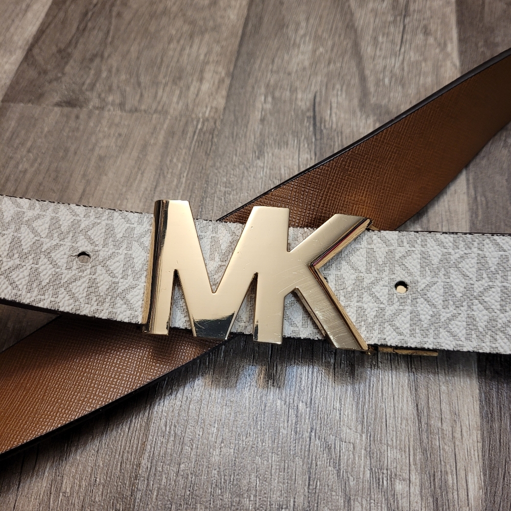 KORS Michael Kors Reversible MK Logo Belt in White and Brown with Gold Buckle